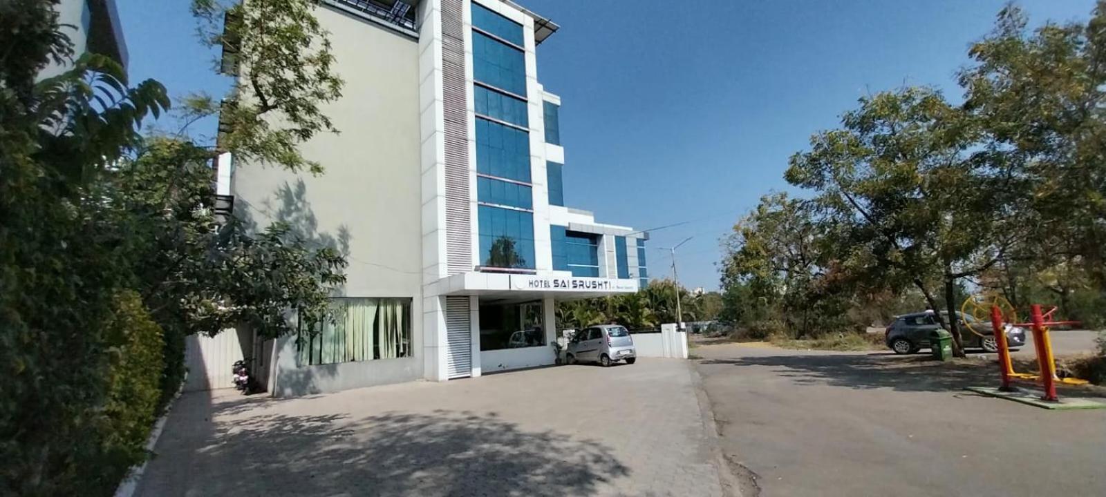 Hotel Sai Srushti By Neem Square Širdi Exteriér fotografie